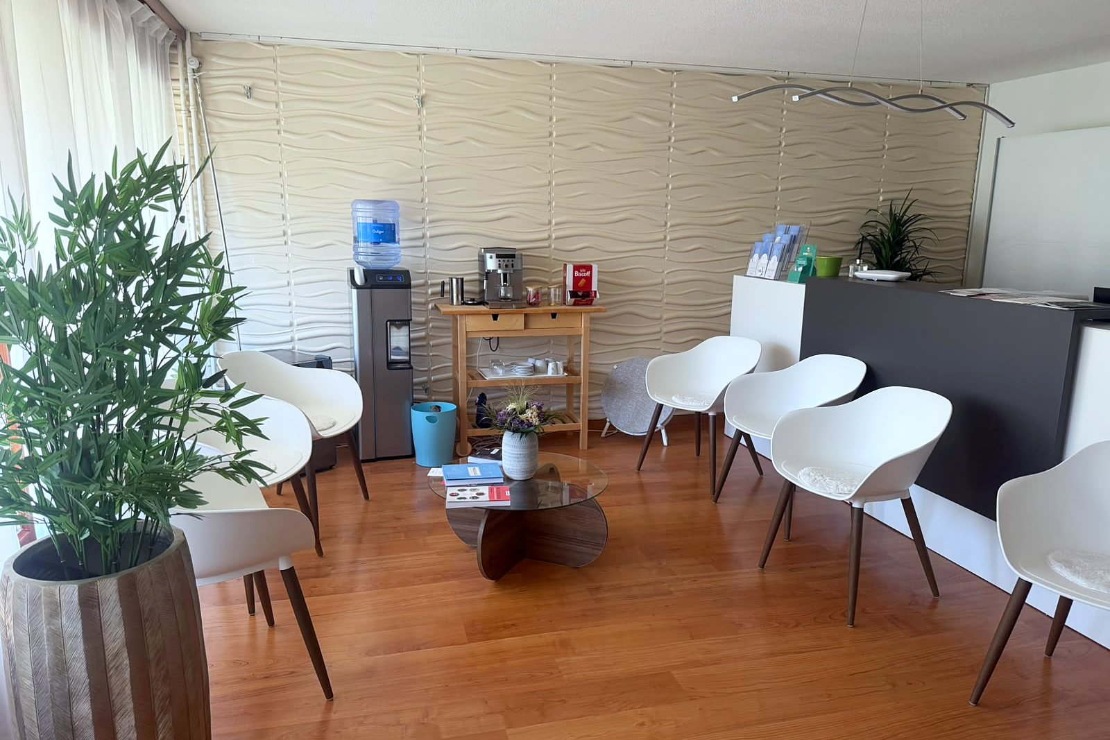 The waiting room of the SwissHealth practice in Aigle